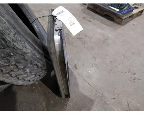 KENWORTH T680 DOOR, COMPARTMENT