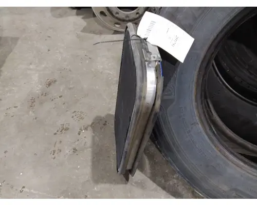 KENWORTH T680 DOOR, COMPARTMENT