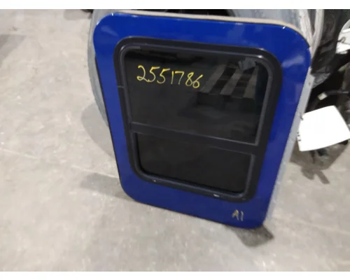 KENWORTH T680 DOOR, COMPARTMENT