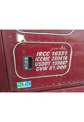 KENWORTH T680 DOOR, COMPARTMENT