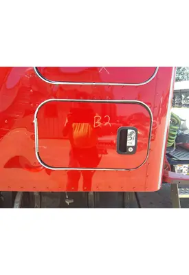 KENWORTH T680 DOOR, COMPARTMENT
