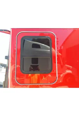 KENWORTH T680 DOOR, COMPARTMENT