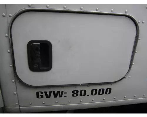 KENWORTH T680 DOOR, COMPARTMENT