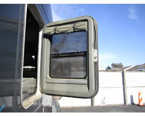 KENWORTH T680 DOOR, COMPARTMENT