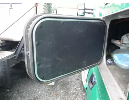KENWORTH T680 DOOR, COMPARTMENT