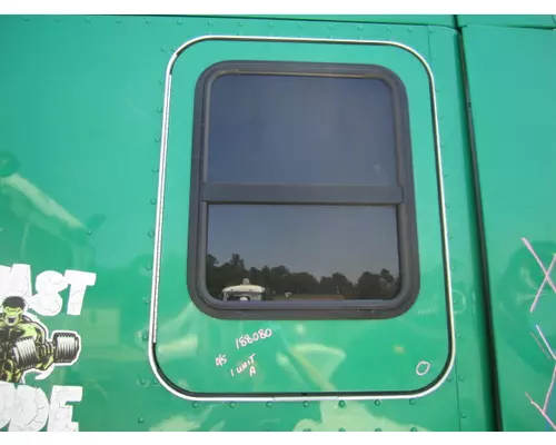 KENWORTH T680 DOOR, COMPARTMENT