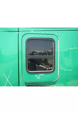 KENWORTH T680 DOOR, COMPARTMENT