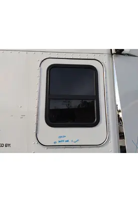 KENWORTH T680 DOOR, COMPARTMENT