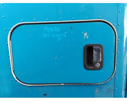 KENWORTH T680 DOOR, COMPARTMENT
