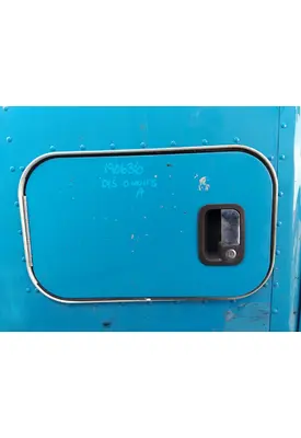 KENWORTH T680 DOOR, COMPARTMENT
