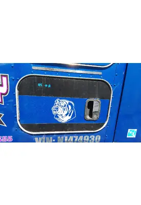 KENWORTH T680 DOOR, COMPARTMENT