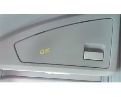 KENWORTH T680 DOOR, COMPARTMENT