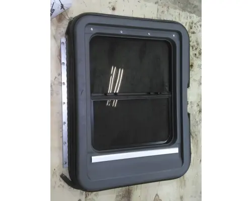 KENWORTH T680 DOOR, COMPARTMENT
