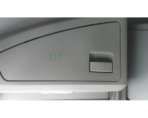 KENWORTH T680 DOOR, COMPARTMENT