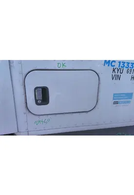 KENWORTH T680 DOOR, COMPARTMENT