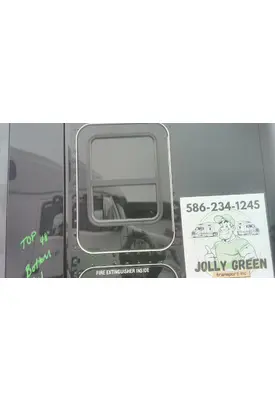 KENWORTH T680 DOOR, COMPARTMENT