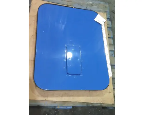 KENWORTH T680 DOOR, COMPARTMENT