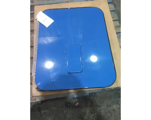 KENWORTH T680 DOOR, COMPARTMENT