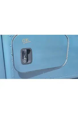 KENWORTH T680 DOOR, COMPARTMENT