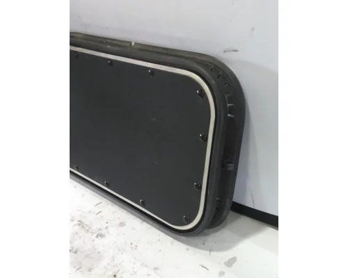 KENWORTH T680 DOOR, COMPARTMENT