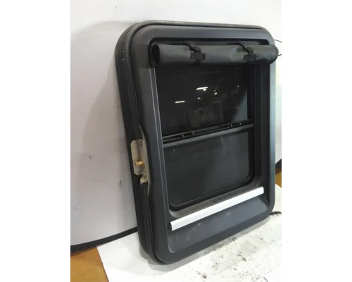 KENWORTH T680 DOOR, COMPARTMENT