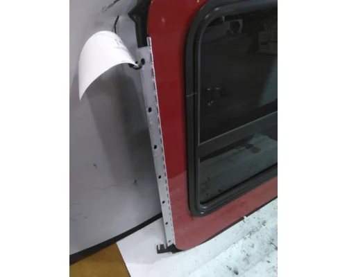 KENWORTH T680 DOOR, COMPARTMENT