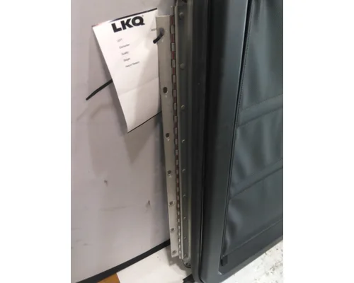 KENWORTH T680 DOOR, COMPARTMENT