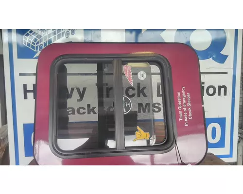 KENWORTH T680 DOOR, COMPARTMENT