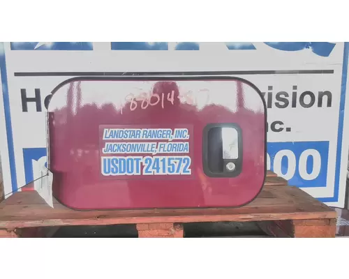 KENWORTH T680 DOOR, COMPARTMENT