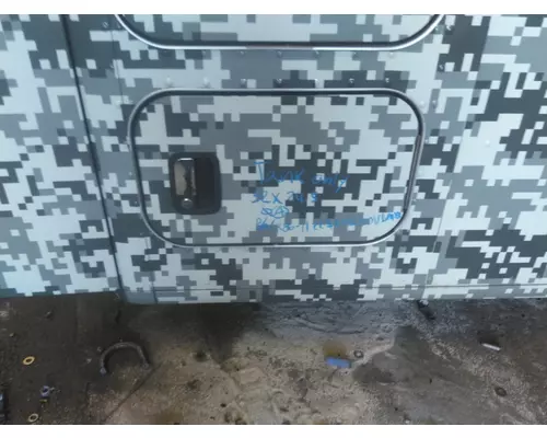 KENWORTH T680 DOOR ASSEMBLY, REAR OR BACK