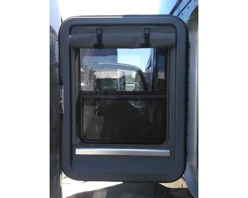 KENWORTH T680 DOOR ASSEMBLY, REAR OR BACK