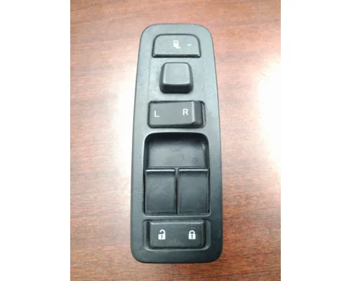 KENWORTH T680 DOOR ELECTRICAL SWITCH