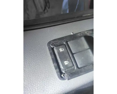 KENWORTH T680 DOOR ELECTRICAL SWITCH