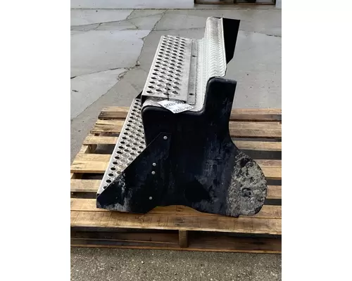 KENWORTH T680 DPF (Diesel Particulate Filter)