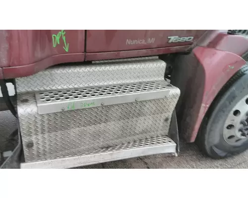 KENWORTH T680 DPF COVER