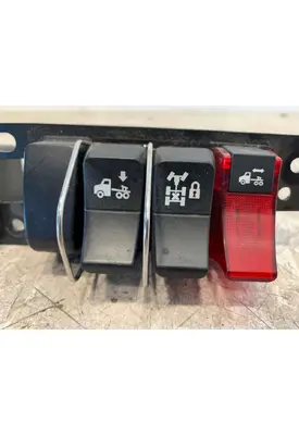 KENWORTH T680 Dash / Console Switch