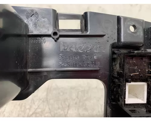 KENWORTH T680 Dash  Console Switch