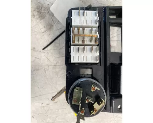 KENWORTH T680 Dash  Console Switch