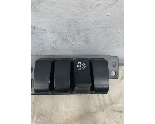 KENWORTH T680 Dash  Console Switch