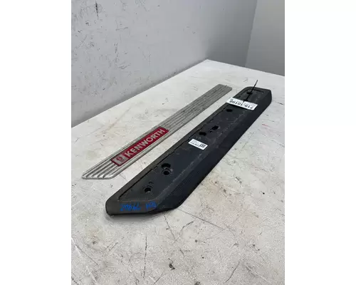 KENWORTH T680 Dash Assembly