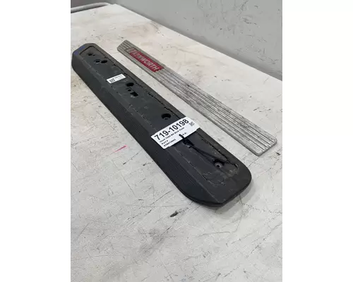 KENWORTH T680 Dash Assembly