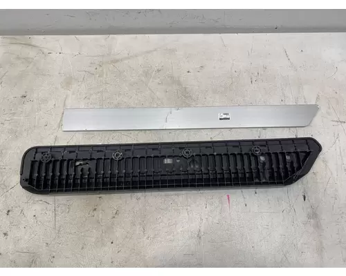 KENWORTH T680 Dash Assembly