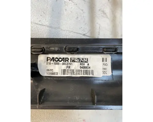 KENWORTH T680 Dash Assembly