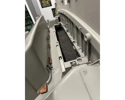 KENWORTH T680 Dash Assembly