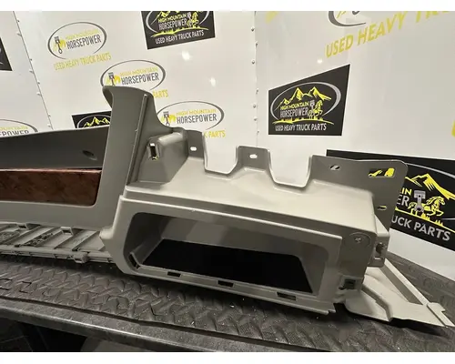 KENWORTH T680 Dash Assembly