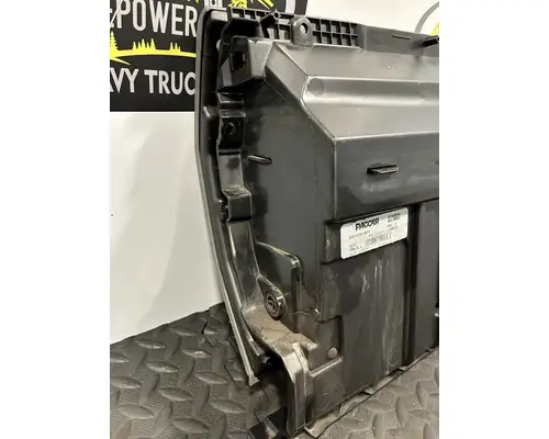 KENWORTH T680 Dash Assembly