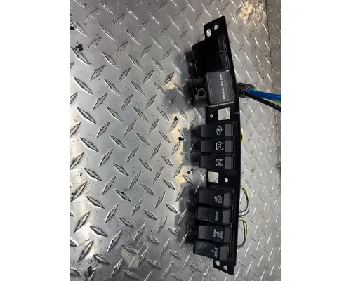 KENWORTH T680 Dash Assembly