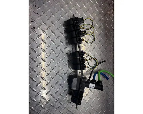 KENWORTH T680 Dash Assembly