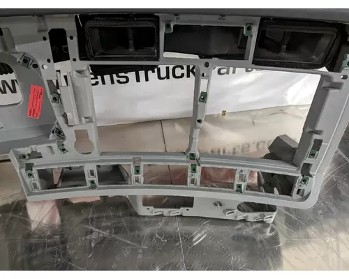 KENWORTH T680 Dash Assembly