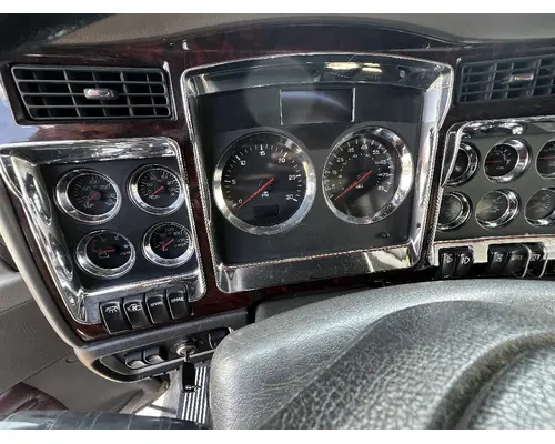 KENWORTH T680 Dash Assembly